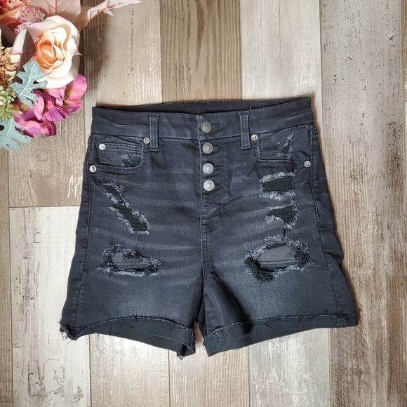 American Eagle Ne(x)t Level Stretch Curvy Super Hi-Rise Shortie Black Distressed - Picture 1 of 15